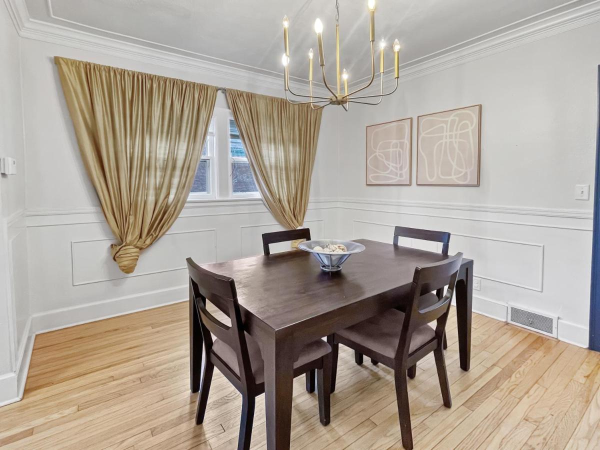 Cozy 3Br Home By Ingersoll Restaurant Scene Des Moines Exterior foto